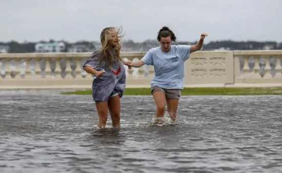 Siêu bão Helene đổ bộ bang Florida (Mỹ), ít nhất 4 người thiệt mạng