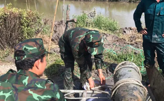 Cà Mau: Di dời thành công quả bom nặng 150 kg còn hệ thống ngòi nổ