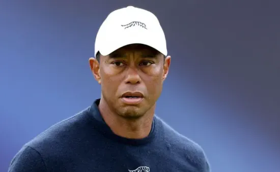 Tiger Woods trải qua ca phẫu thuật lưng thứ 6 trong sự nghiệp