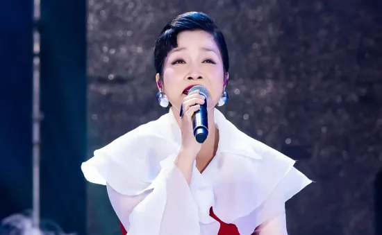 Chị đẹp Mỹ Linh khuấy động đêm nhạc đông nhất của Trẻ Concert