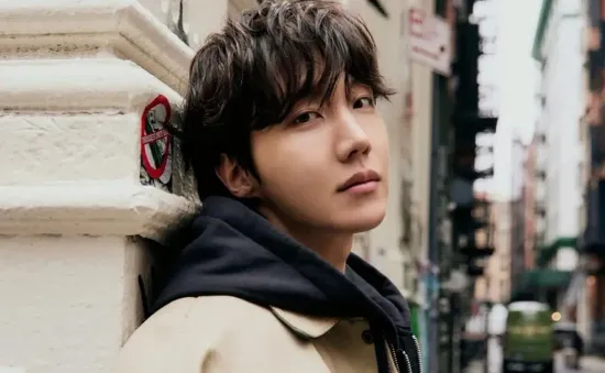 J-Hope (BTS) chuẩn bị xuất ngũ