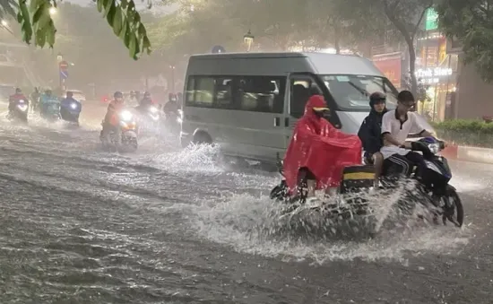 Ba miền có mưa dông, có nơi mưa rất to trên 100 mm