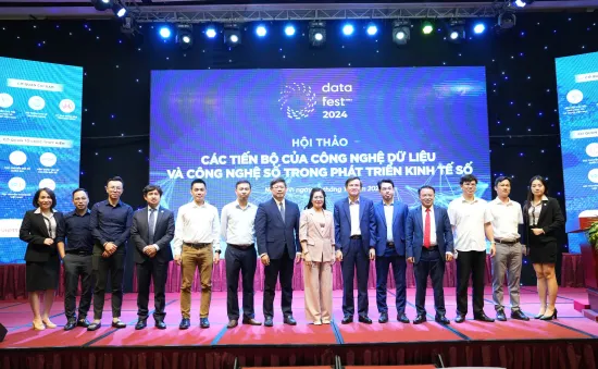 Datafest 2024: Chiến lược dữ liệu cho phát triển ứng dụng AI và thúc đẩy chuyển đổi số