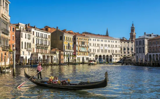 Thành phố Venice (Italy) tiếp tục thu phí khách tham quan