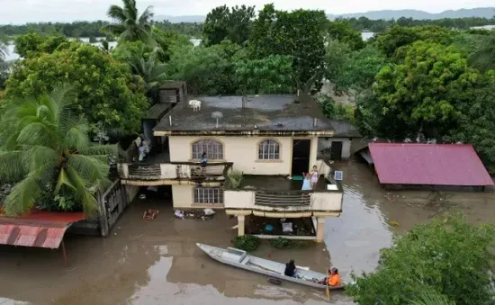 Philippines tuyên bố quốc tang tưởng nhớ những nạn nhân của bão Trà Mi