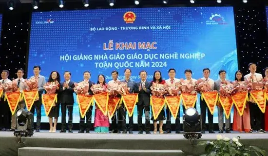 Khai mạc Hội giảng Nhà giáo giáo dục nghề nghiệp toàn quốc năm 2024