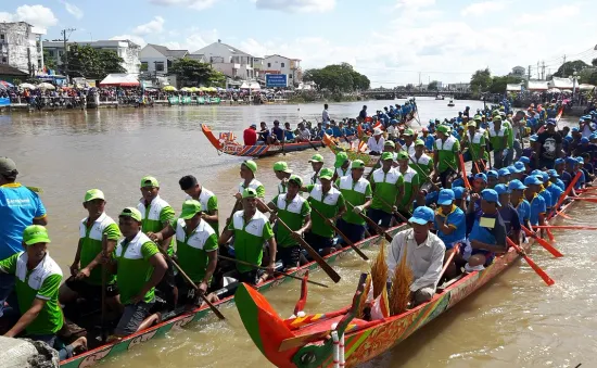 Trà Vinh khôi phục bộ môn đua thuyền truyền thống