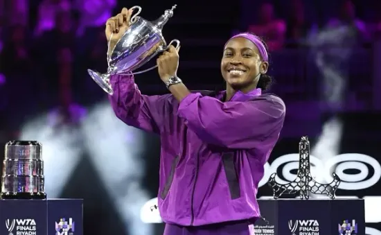 Coco Gauff lần đầu tiên vô địch WTA Finals