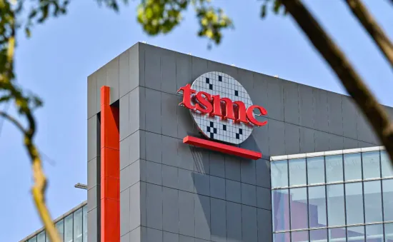 TSMC dừng cung cấp chip tiên tiến cho khách hàng Trung Quốc