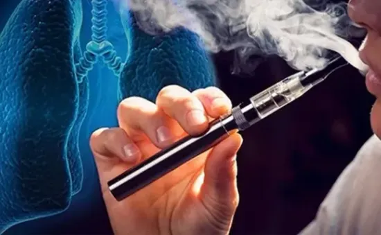 Tỷ lệ giới trẻ sử dụng thuốc lá điện tử gia tăng: Cần cấm triệt để