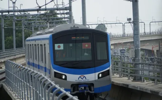 Metro số 1 vận hành thử nghiệm 100% công suất