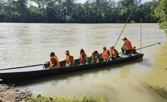 Vụ máy bay rơi tại Bình Định: Khen thưởng tập thể, cá nhân tham gia cứu nạn 2 phi công