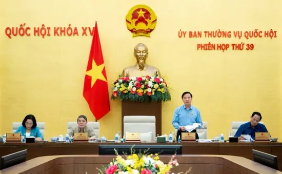 Bế mạc Phiên họp thứ 39 của Ủy ban Thường vụ Quốc hội