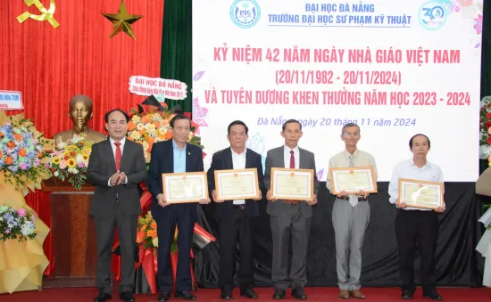 Trường Đại học Sư phạm Kỹ thuật – Đại học Đà Nẵng kỷ niệm 42 năm ngày Nhà giáo Việt Nam