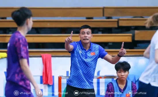 Trước trận CK futsal nữ ĐNA 2024, HLV Nguyễn Đình Hoàng lo ngại vấn đề thể lực