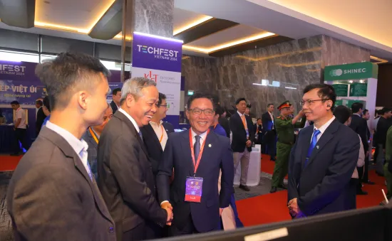 Hệ sinh thái AI mở của CMC – Điểm sáng Techfest Vietnam 2024