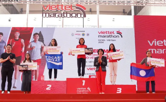 Nhiều kỷ lục bị phá trên đường chạy Viettel Marathon Hà Nội - Việt Nam 2024