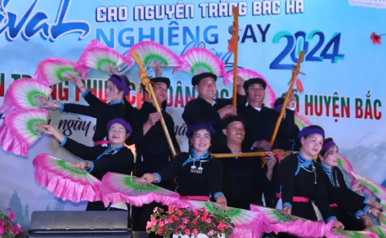 Khai mạc Festival Cao nguyên trắng Bắc Hà