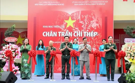 Khai mạc triển lãm “Chân trần chí thép” tại TP. Hồ Chí Minh