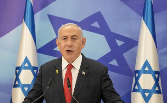 Thủ tướng Israel Netanyahu ra hầu tòa