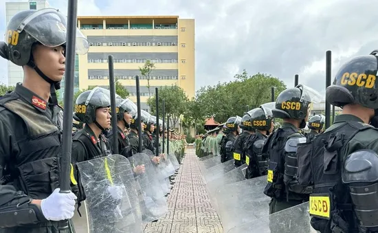 Công an các tỉnh Tây Nguyên ra quân trấn áp tội phạm dịp Tết Nguyên đán