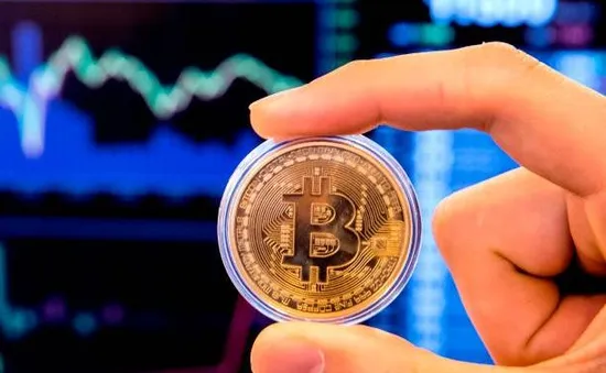 Bitcoin vượt mức 105.000 USD