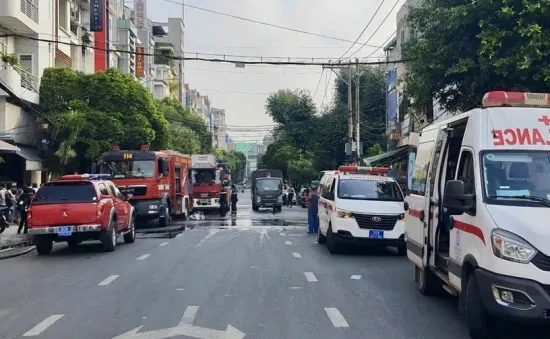 Vụ cháy nhà trọ tại TP Hồ Chí Minh: Cấp cứu 13 nạn nhân bị ngạt khí, bỏng đường hô hấp