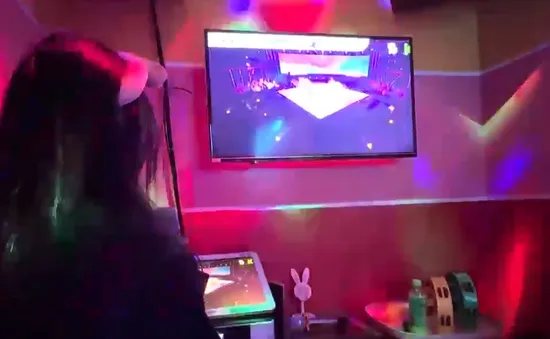 Nhiều cơ sở karaoke "lách luật" với hình thức "hát cho nhau nghe"