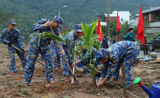 Vùng 3 Hải quân hưởng ứng Đề án "Trồng một tỷ cây xanh"