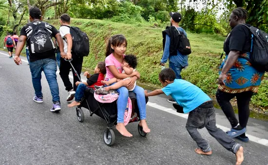 Người di cư Mexico phấp phỏng trước khi ông Trump kết thúc các chương trình nhân đạo