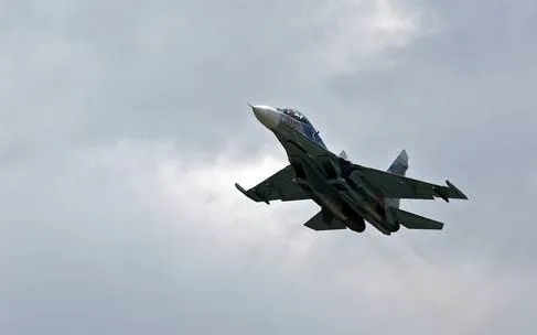 Nga tấn công sân bay quân sự của Ukraine