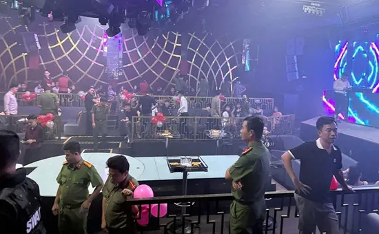 Liên tiếp bắt quả tang hàng chục đối tượng sử dụng ma túy trong cùng 1 quán bar