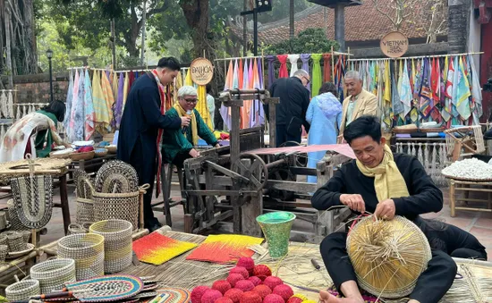 "Quà tặng của nhân gian" mang đến những tinh hoa văn hóa dân tộc