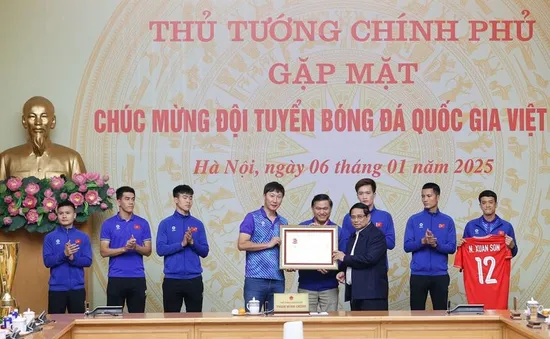 Thủ tướng: Hương vị chiến thắng còn mãi, nhưng bóng đá Việt Nam phải vô địch châu Á và dự World Cup