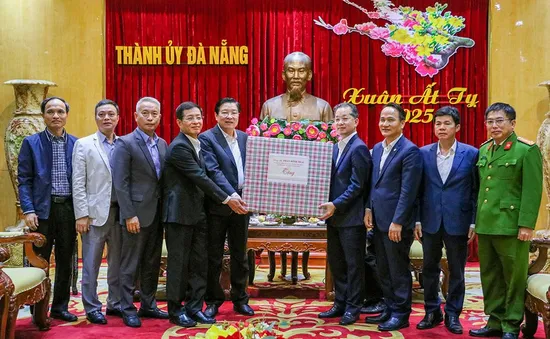 Trưởng ban Nội chính Trung ương Phan Đình Trạc thăm, chúc Tết tại Đà Nẵng