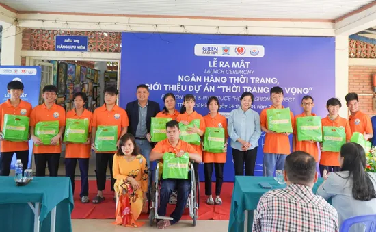 TP Hồ Chí Minh ra mắt ngân hàng thời trang giúp người khuyết tật vượt qua mặc cảm