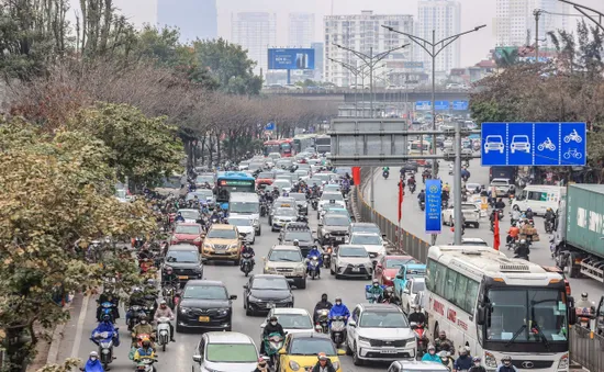 Tình hình lưu thông đợt nghỉ Tết: Tai nạn giảm mạnh nhưng ùn tắc vẫn căng thẳng