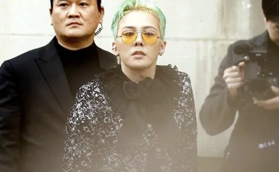 G-Dragon tỏa sáng tại show diễn Chanel Paris