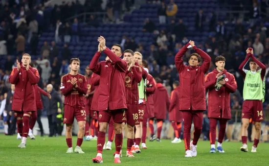 AS Roma và Ajax nhọc nhằn vào vòng 1/8 Europa League