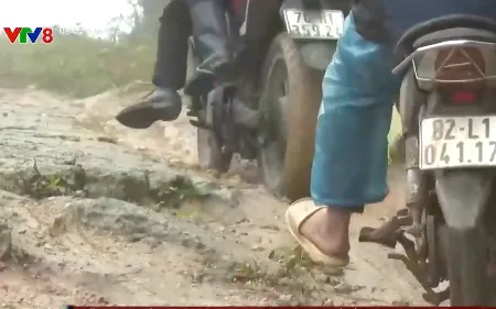 Đường tránh ngập thủy điện làm hơn 10 năm chưa xong