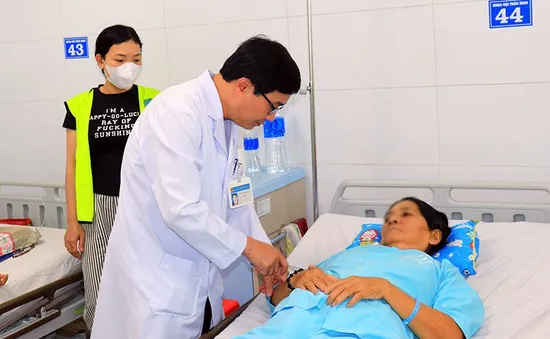 Kịp thời cứu sống bệnh nhân nguy kịch do bị viêm đa dây thần kinh cấp tính