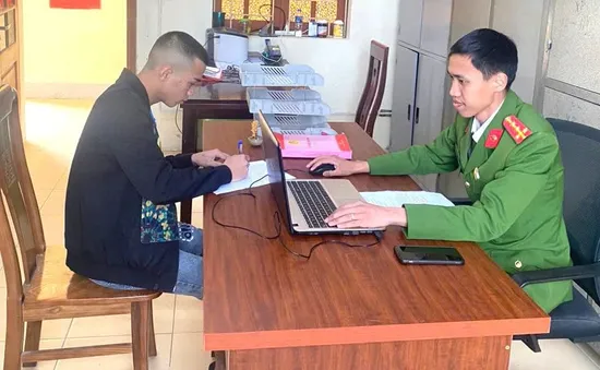 Nghệ An: Khởi tố đối tượng lừa đảo bằng hình thức tạo phiếu thanh toán chuyển tiền giả
