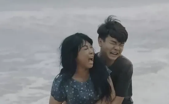 Mẹ biển - Tập 16: Chị Hậu phát điên vì mất chồng con