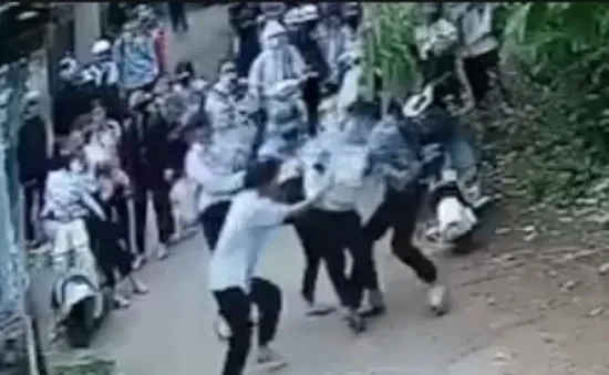 Làm rõ vụ việc một nữ sinh ở Đắk Lắk bị bạn đánh hội đồng