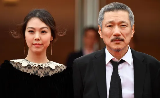Kim Min Hee sinh con trai đầu lòng