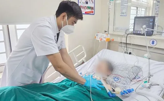 Phục hồi chức năng hô hấp cho người bệnh viêm phổi do thở máy