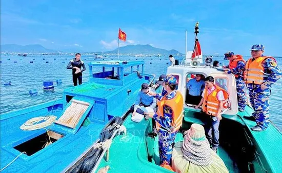 Vùng 4 Hải quân tăng cường tuần tra, kiểm soát vùng nước cấm Căn cứ quân sự Cam Ranh