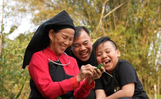 Hành trình phi thường của người bố có con tự kỉ tại Cha con vạn dặm