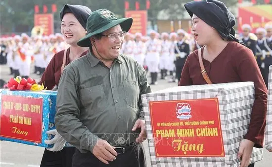 Thủ tướng Phạm Minh Chính động viên các lực lượng tham gia diễu binh, diễu hành