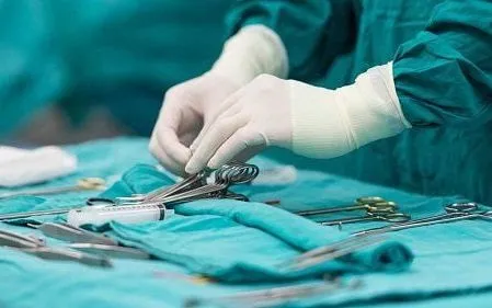 Mổ cấp cứu bệnh nhân vỡ tim hiếm gặp do tai nạn giao thông